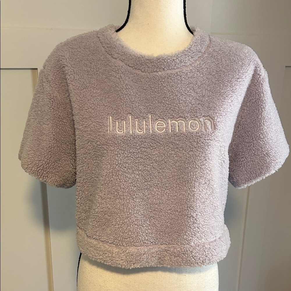 lululemon athletica Lavender Fleece Crop Sweatshirt NWOT
